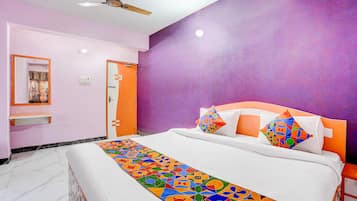 Premium Room | Egyptian cotton sheets, premium bedding, in-room safe, free WiFi