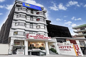 Exterior - Fabhotel Comfort Stay I (Noida)