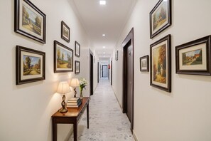 Lobby - FabHotel Comfort Stay I - 700m from Metro Multispeciality Hospital Noida (Noida)