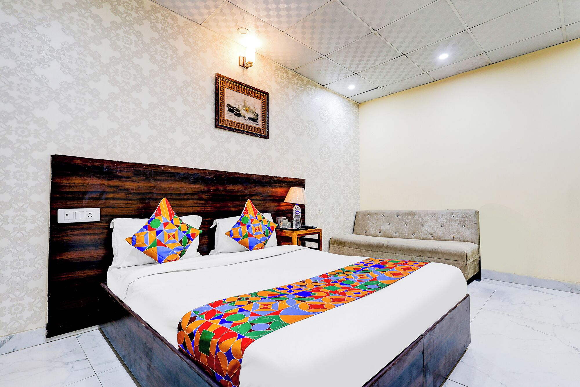 Egyptian cotton sheets, premium bedding, in-room safe, free WiFi