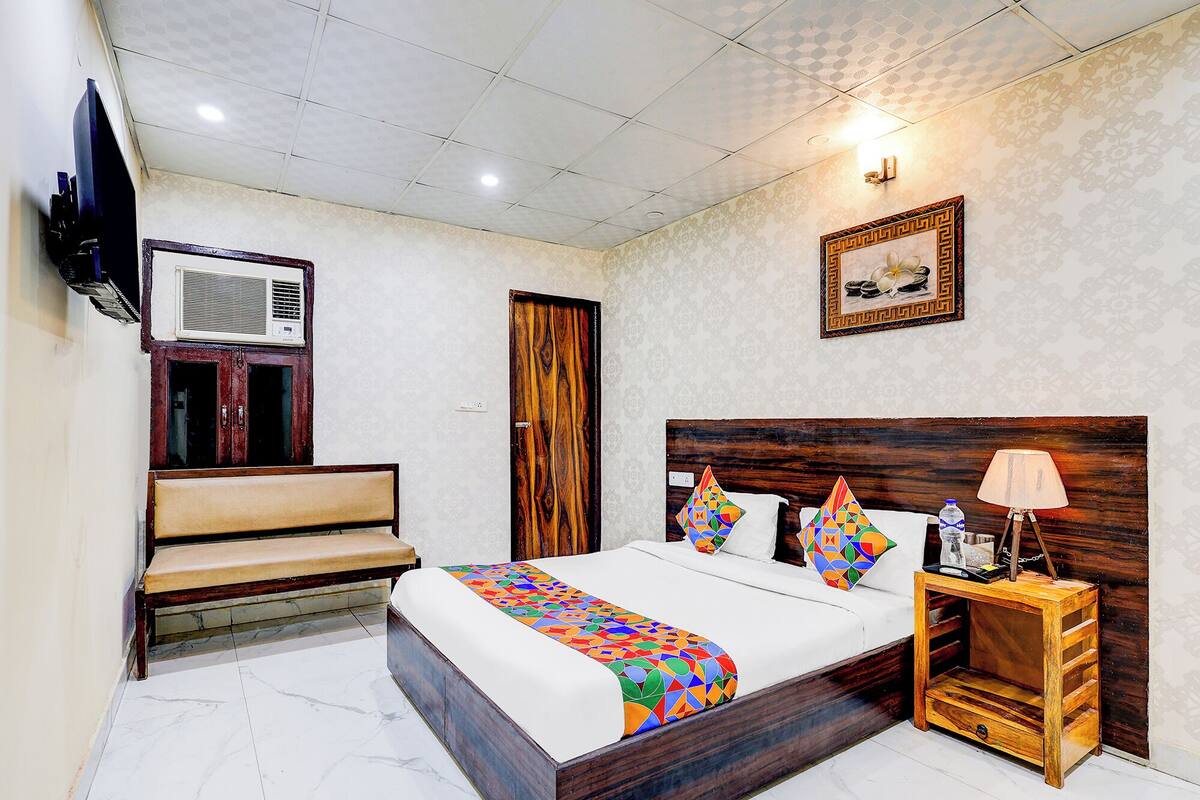 Deluxe Room | Egyptian cotton sheets, premium bedding, in-room safe, free WiFi