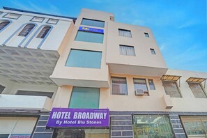 Exterior - Fabhotel Broadway (New Delhi)