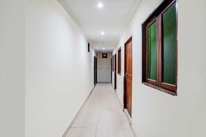 Lobby - Fabhotel Sehrawat (New Delhi)