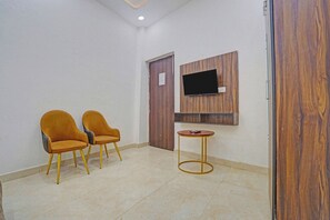 Egyptian cotton sheets, premium bedding, free WiFi, bed sheets - Via Stars (Noida)