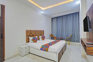 Egyptian cotton sheets, premium bedding, free WiFi, bed sheets - Via Stars (Noida)