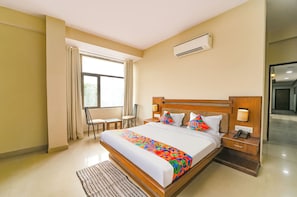 Deluxe Room | Egyptian cotton sheets, premium bedding, free WiFi, bed sheets
