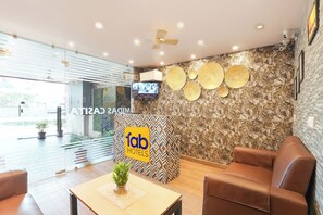 Quầy tiếp tân