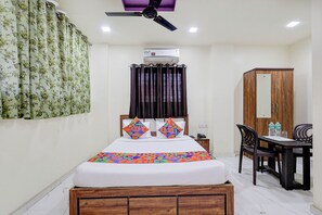Egyptian cotton sheets, premium bedding, in-room safe, free WiFi - Via Chaitanya Inn (Rajgurunagar)