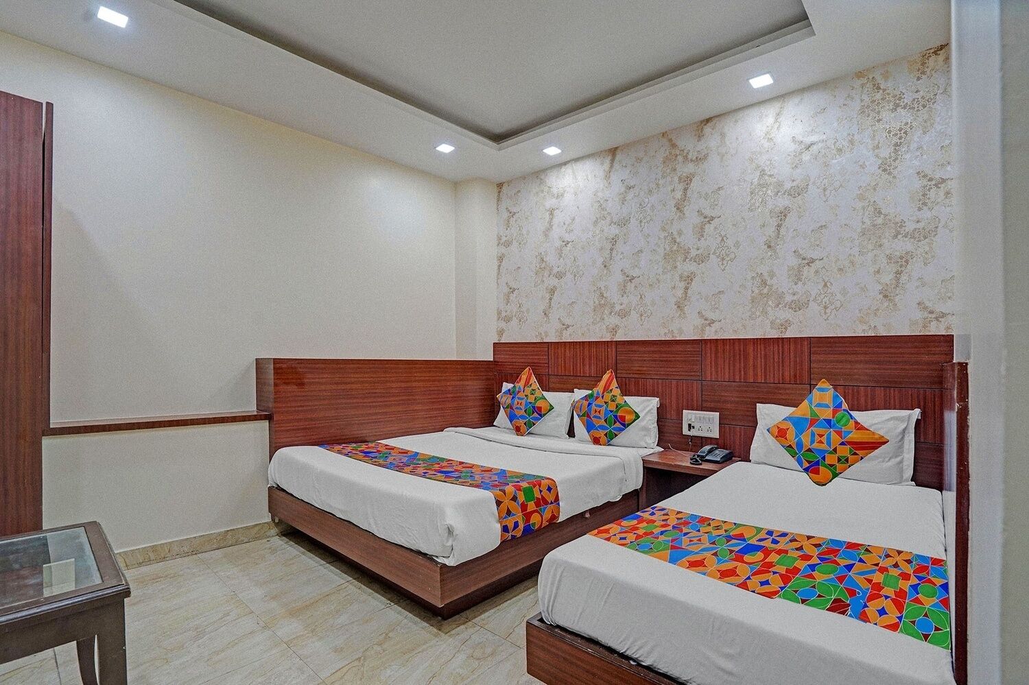 Egyptian cotton sheets, premium bedding, in-room safe, free WiFi