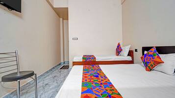 Egyptian cotton sheets, premium bedding, in-room safe, free WiFi