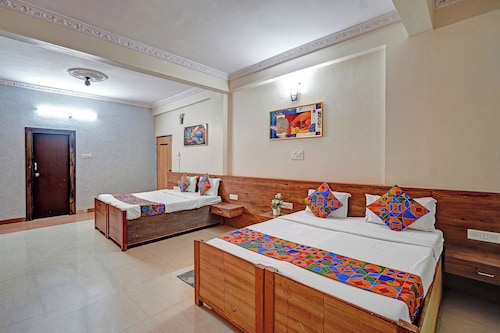 Fabhotel Sandalwood Vibes