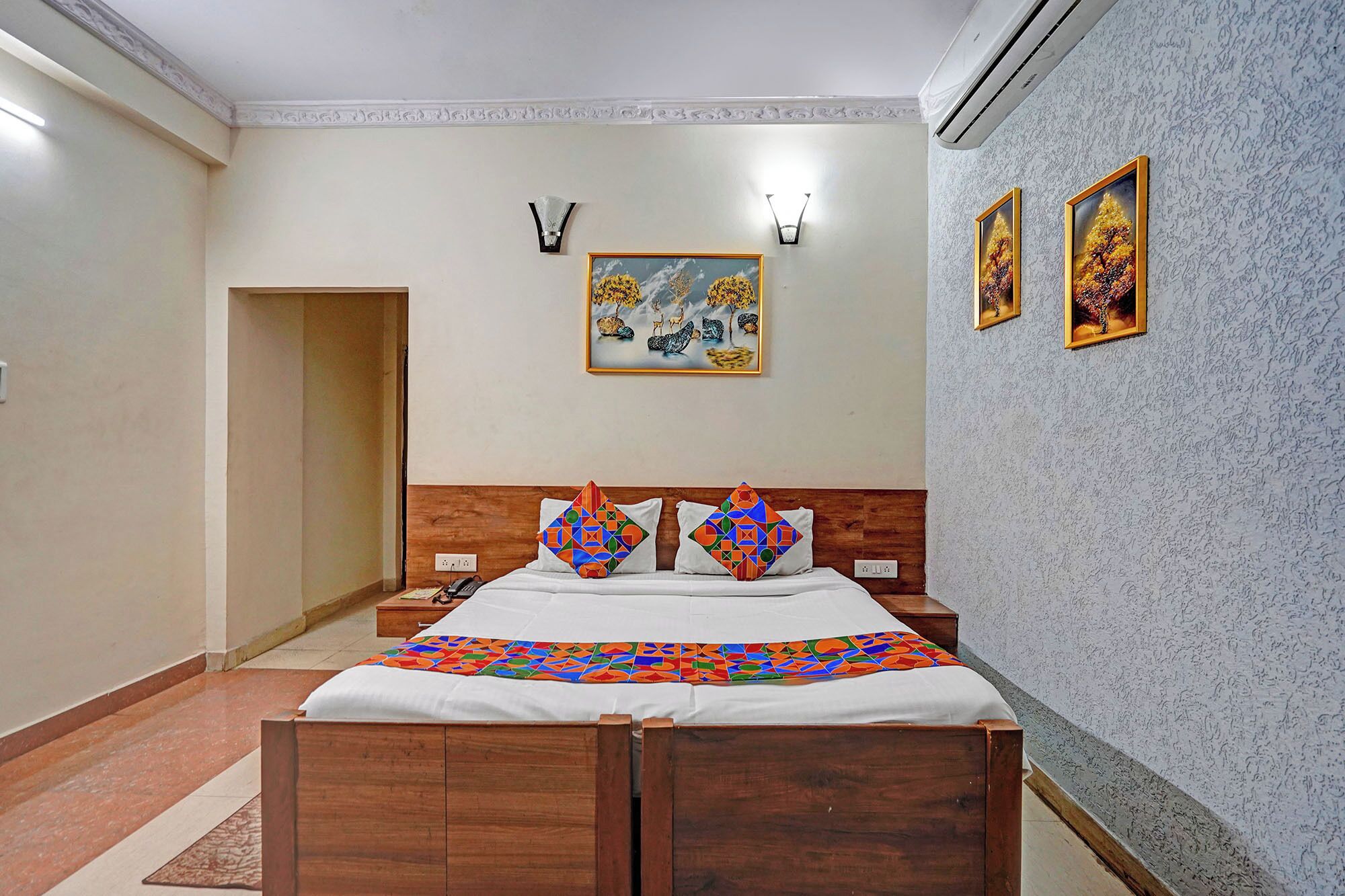 豪華客房 | 埃及棉床單、高級寢具、客房內保險箱、免費無線上網