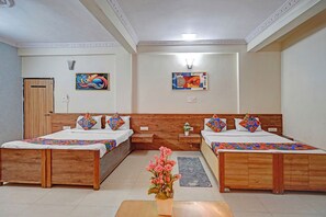 Family Room | Egyptian cotton sheets, premium bedding, in-room safe, free WiFi - Fabhotel Sandalwood Vibes (Bhopal)