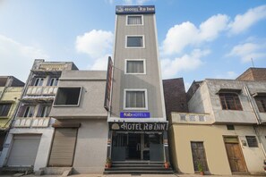 A hotel named 'Hotel RB Inn' with a sign for 'Fab Hotels' above it. - Fabhotel Rb Inn (Amritsar)