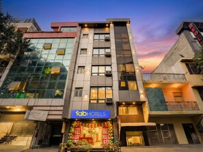Exterior - Via Red Leaf Stay (New Delhi)