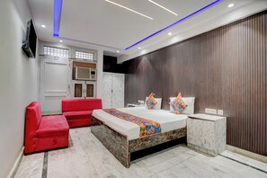 Deluxe Room | Egyptian cotton sheets, premium bedding, free WiFi, bed sheets