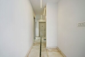 Lobby - Via Red Leaf Stay (New Delhi)