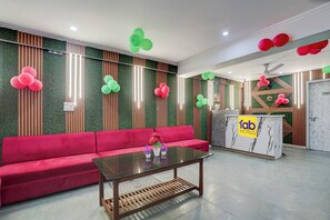 Reception - Via Red Leaf Stay (New Delhi)