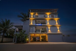 Front of property - Fabhotel Ravai Beach (Calangute)