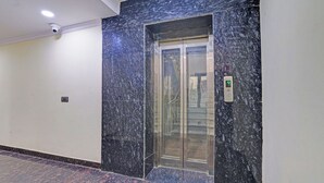 Elevator - FabHotel Havenora - Nr. Maharani Bagh (New Delhi)