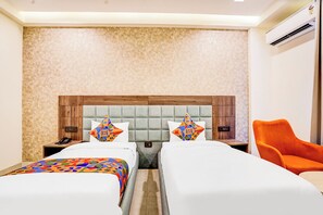 Egyptian cotton sheets, premium bedding, in-room safe, free WiFi - FabHotel Amrit Luxury Inn - Near Candor Tech Space (Gurugram)