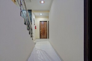 Lobby - Fabhotel Rose Residency (New Delhi)