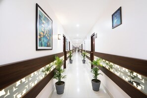Lobby - Fabhotel Living Suits (Bangalore)