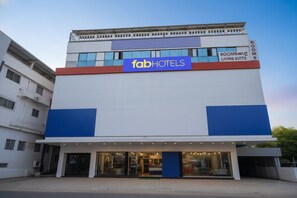 Property entrance - FabHotel Living Suits - Bannerghatta Main Road (Bangalore)
