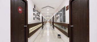 Fabhotel Living Suits