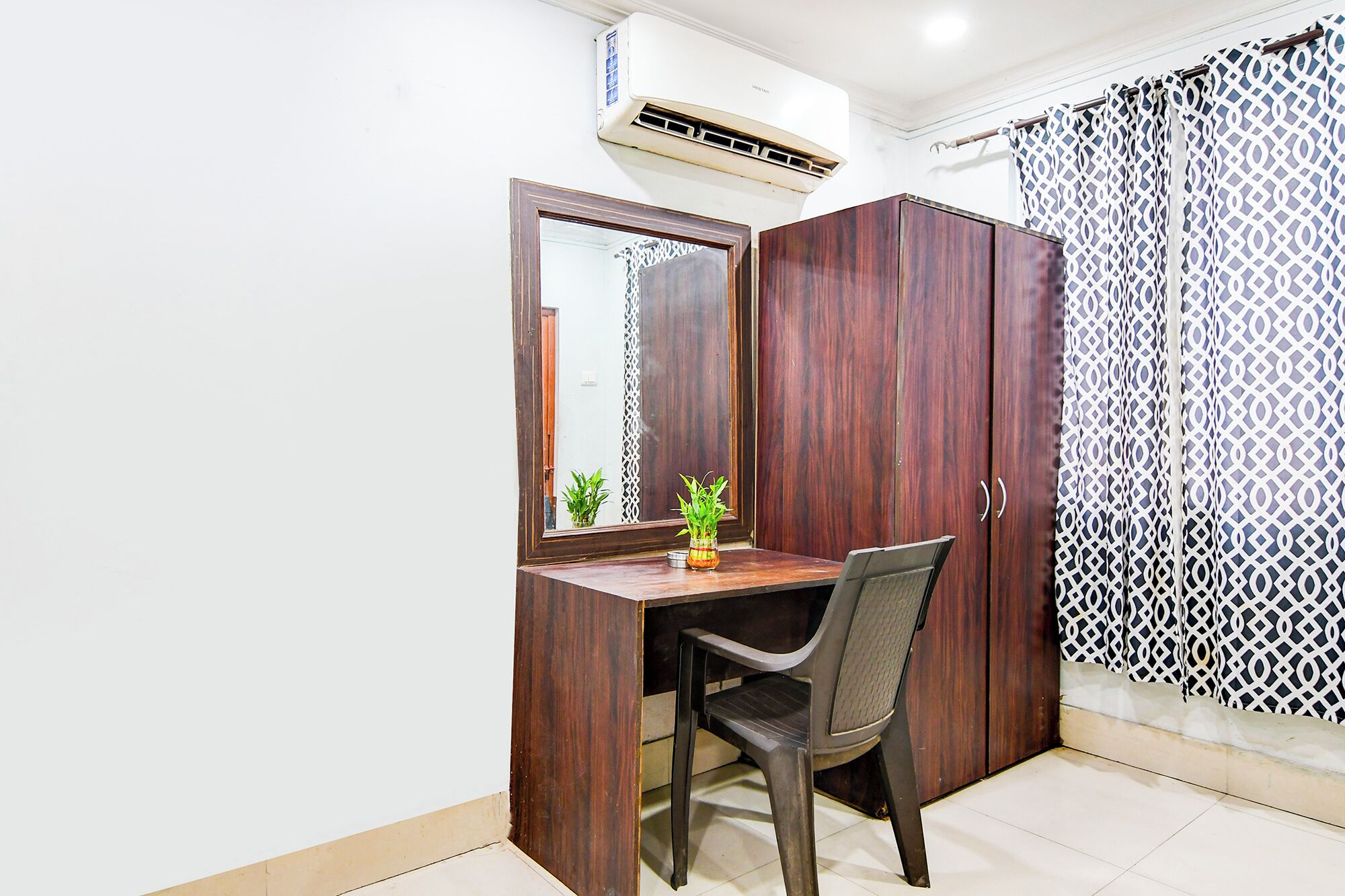 Bettwäsche aus ägyptischer Baumwolle, hochwertige Bettwaren, Zimmersafe