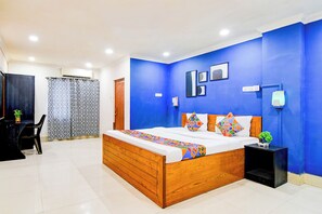 Deluxe Room | Egyptian cotton sheets, premium bedding, in-room safe, free WiFi - Fabhotel Dream (Kolkata)