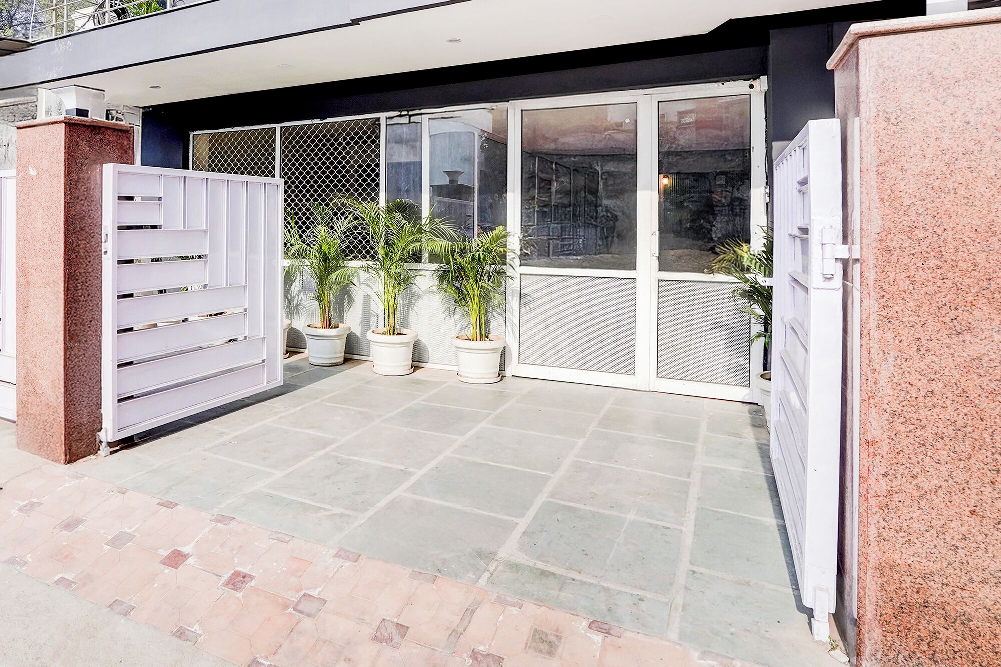 Entrée de l’hébergement