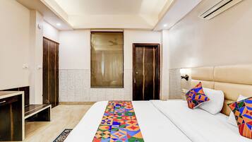 Egyptiske bomuldslagner, premium-sengetøj, pengeskab på værelset