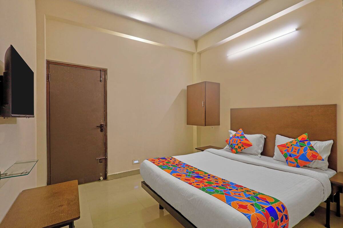 Deluxe Room | Egyptian cotton sheets, premium bedding, in-room safe, free WiFi
