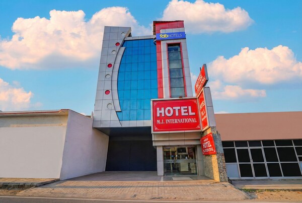 Fabhotel Mj International - Lucknow