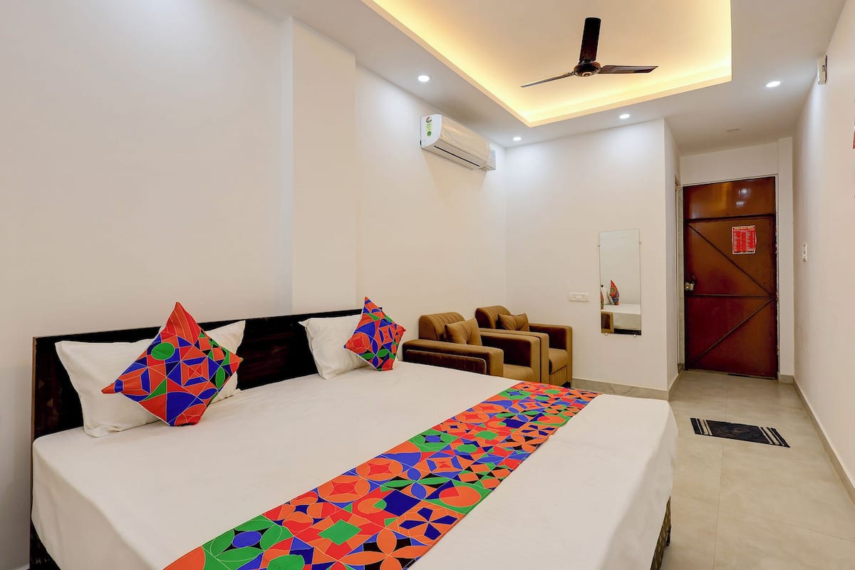 Premium Room | Egyptian cotton sheets, premium bedding, in-room safe, free WiFi