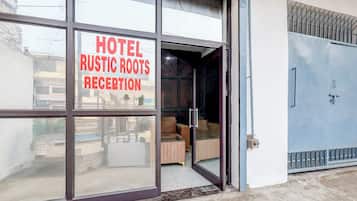 Majoituspaikan sisäänkäynti