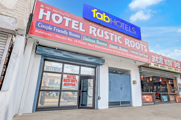 Exterior - Fabhotel Rustic Roots (Kanpur)