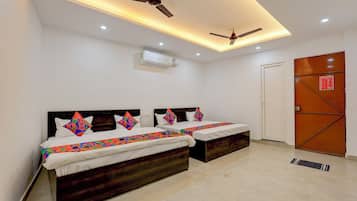 Lakens van Egyptisch katoen, luxe beddengoed, een kluis op de kamer