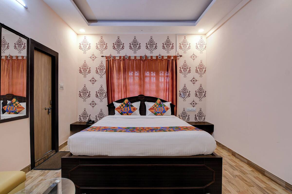 Deluxe Room | Egyptian cotton sheets, premium bedding, in-room safe, free WiFi