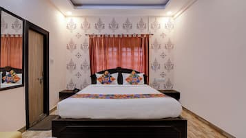 Deluxe Room | Egyptian cotton sheets, premium bedding, in-room safe, free WiFi