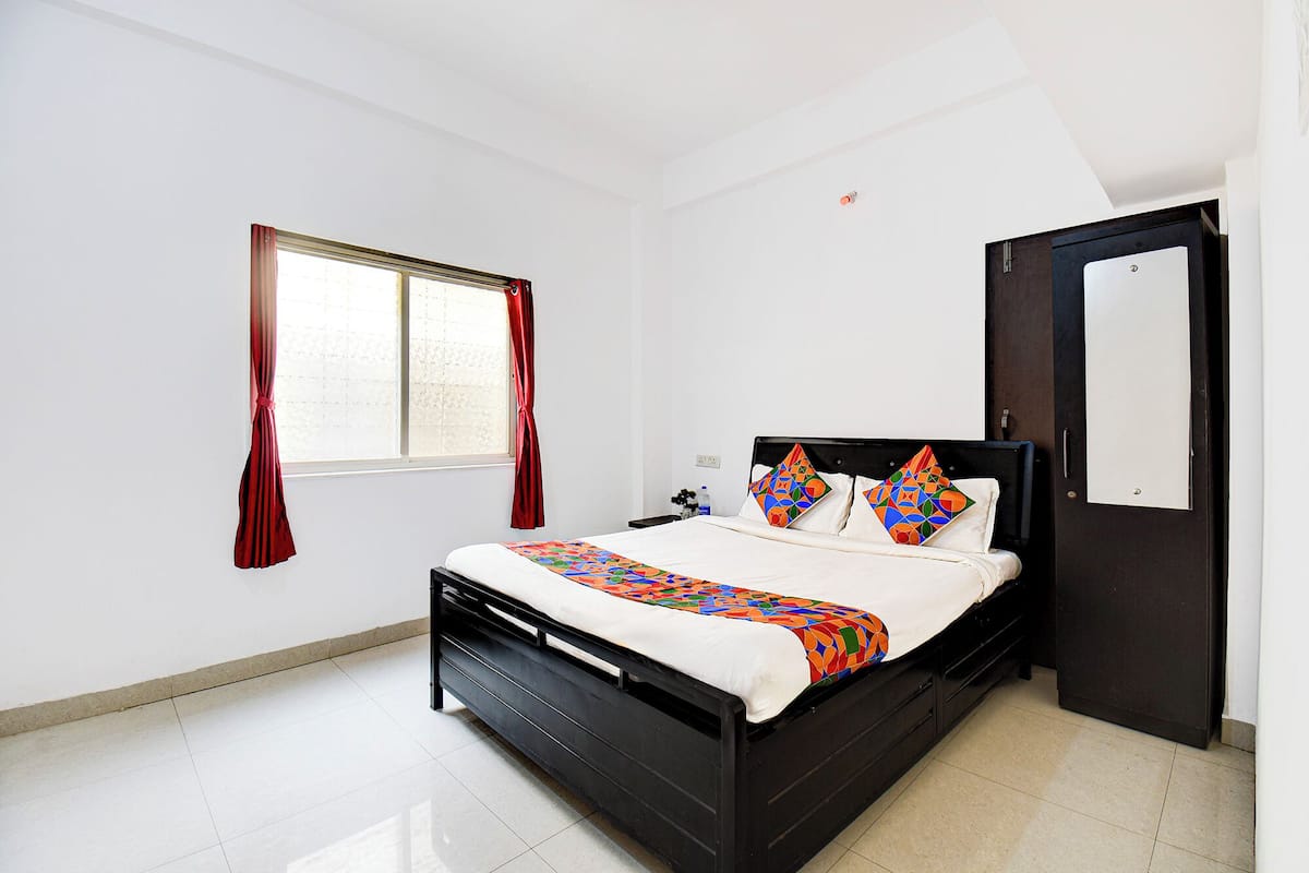 Deluxe Room | Egyptian cotton sheets, premium bedding, in-room safe, free WiFi