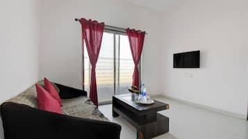 Egyptian cotton sheets, premium bedding, in-room safe, free WiFi