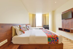 Family Room | Egyptian cotton sheets, premium bedding, in-room safe, free WiFi - Fabhotel Aishwarya (Kota)