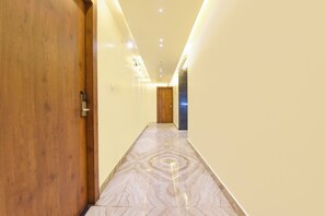 Lobby - Fabhotel Aishwarya (Kota)