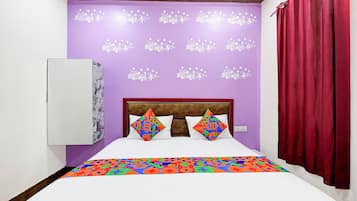 Egyptian cotton sheets, premium bedding, in-room safe, free WiFi