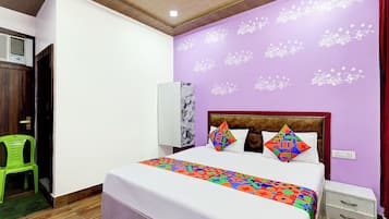 Egyptian cotton sheets, premium bedding, in-room safe, free WiFi