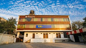 Property entrance - Fabhotel Neelkanth (Kanpur)