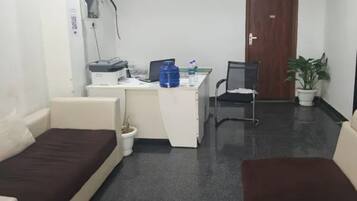 Siddeområde i lobbyen