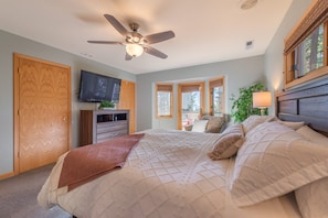 WiFi, bed sheets - Relax in Kings Beach Canterbury Pines- 3BR with Hot tub! (Kings Beach)